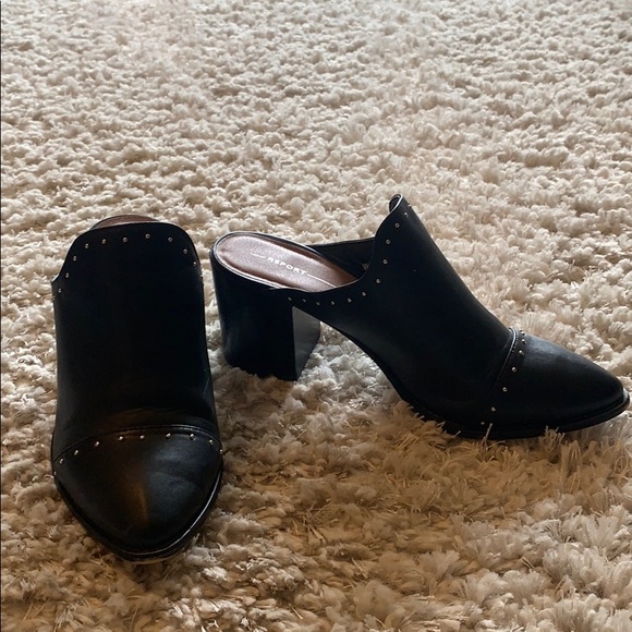 Report Shoes - Black Clogs